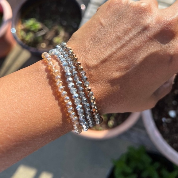 - Swarovski beads elastic lot of 4 bracelets - Picture 9 of 11